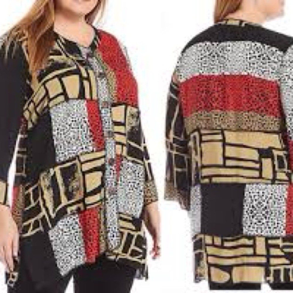 John Mark Mix Print V-Neck 3/4 Cuff Sleeve Button Front Geometric Tunic
Size M - Picture 1 of 10